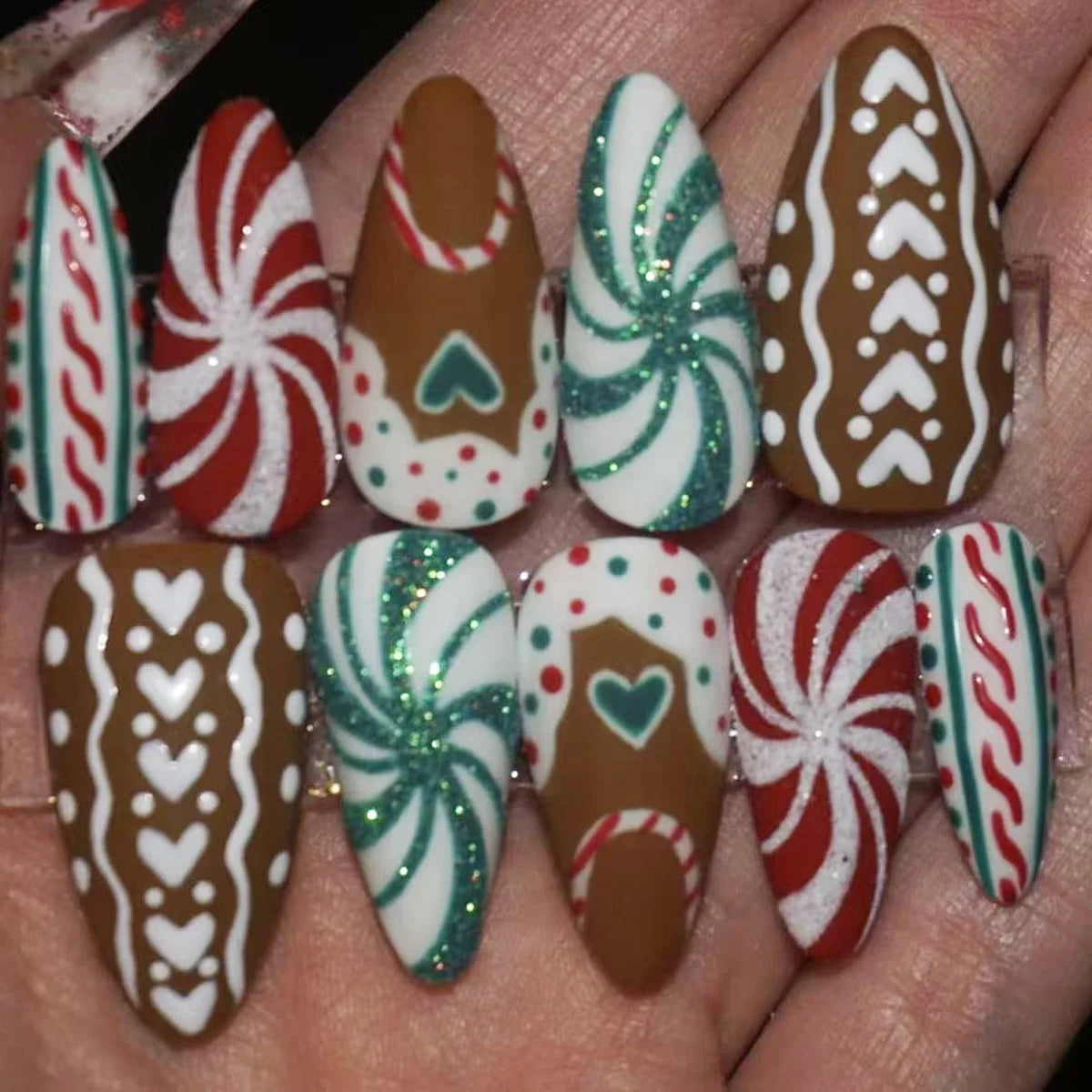 Festive Fantasy Nails™