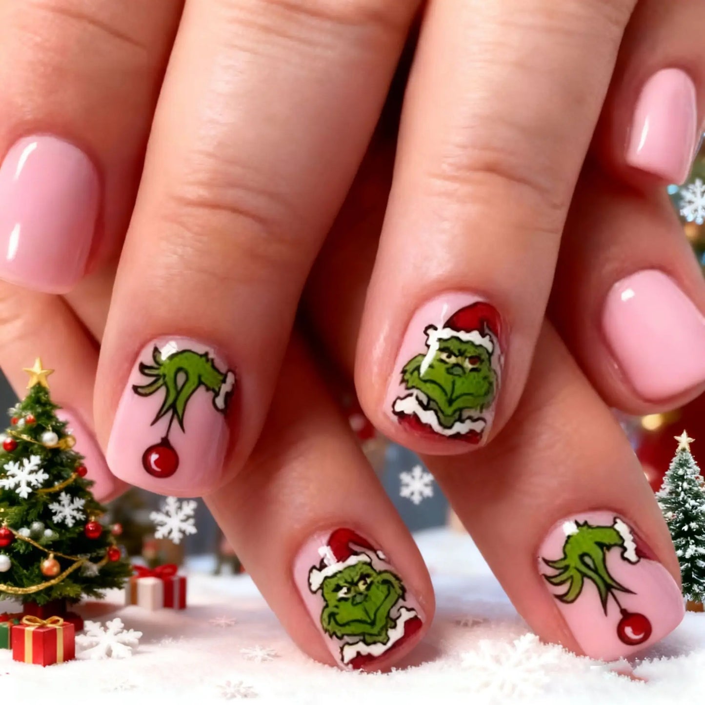 Festive Fantasy Nails™