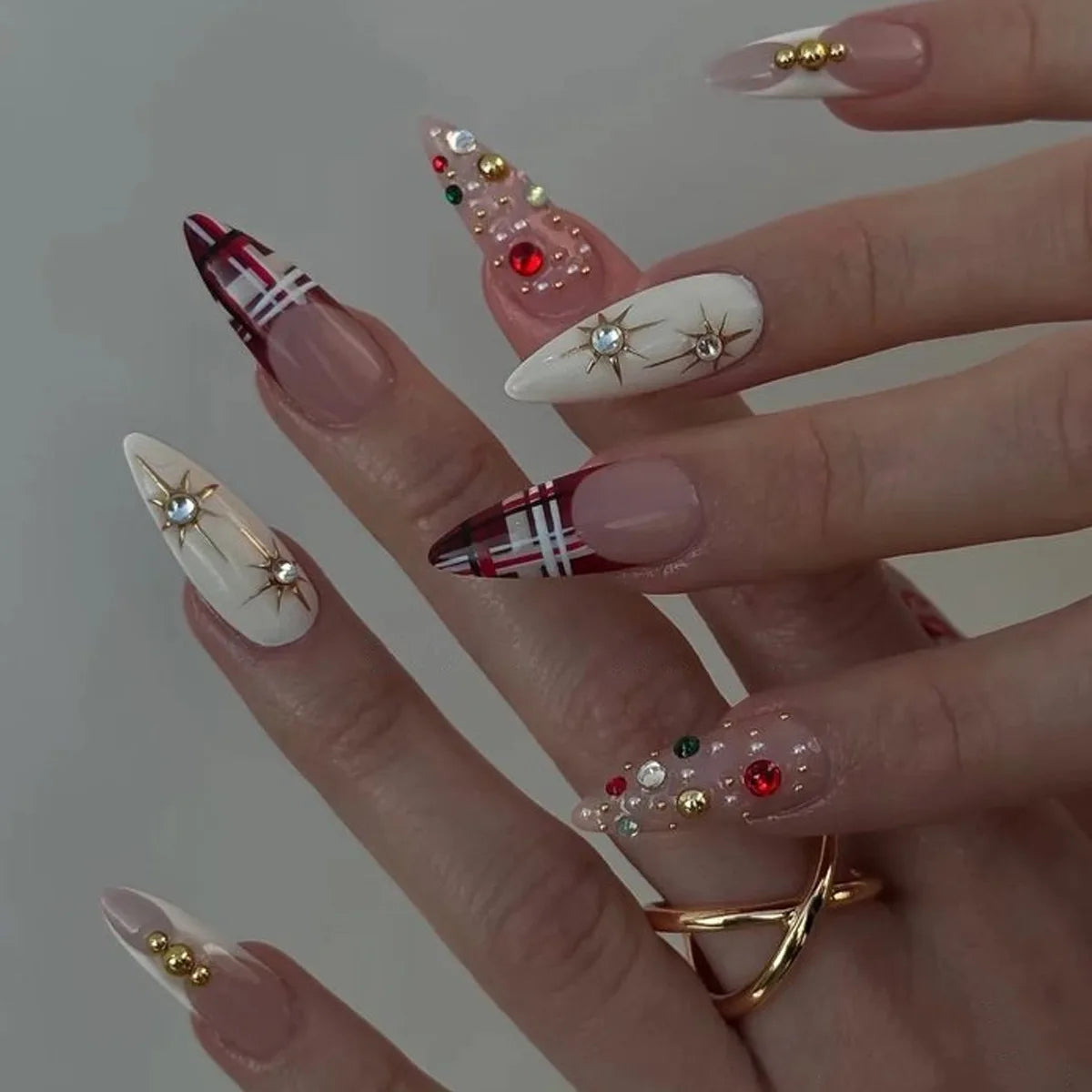 Festive Fantasy Nails™