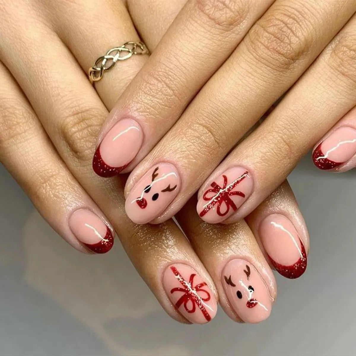 Festive Fantasy Nails™