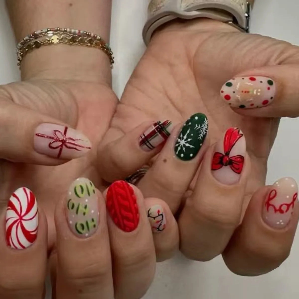 Festive Fantasy Nails™
